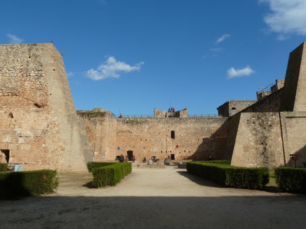 Castillo, Patio de Armas, Niebla